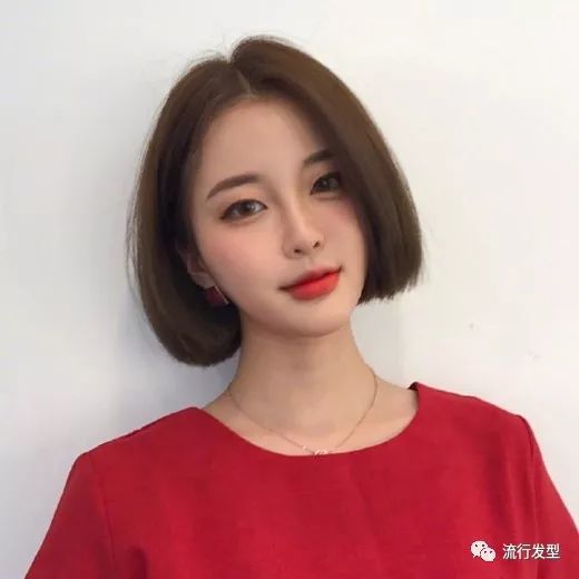 女性最新短发发型图片，气质与时尚魅力的完美展现